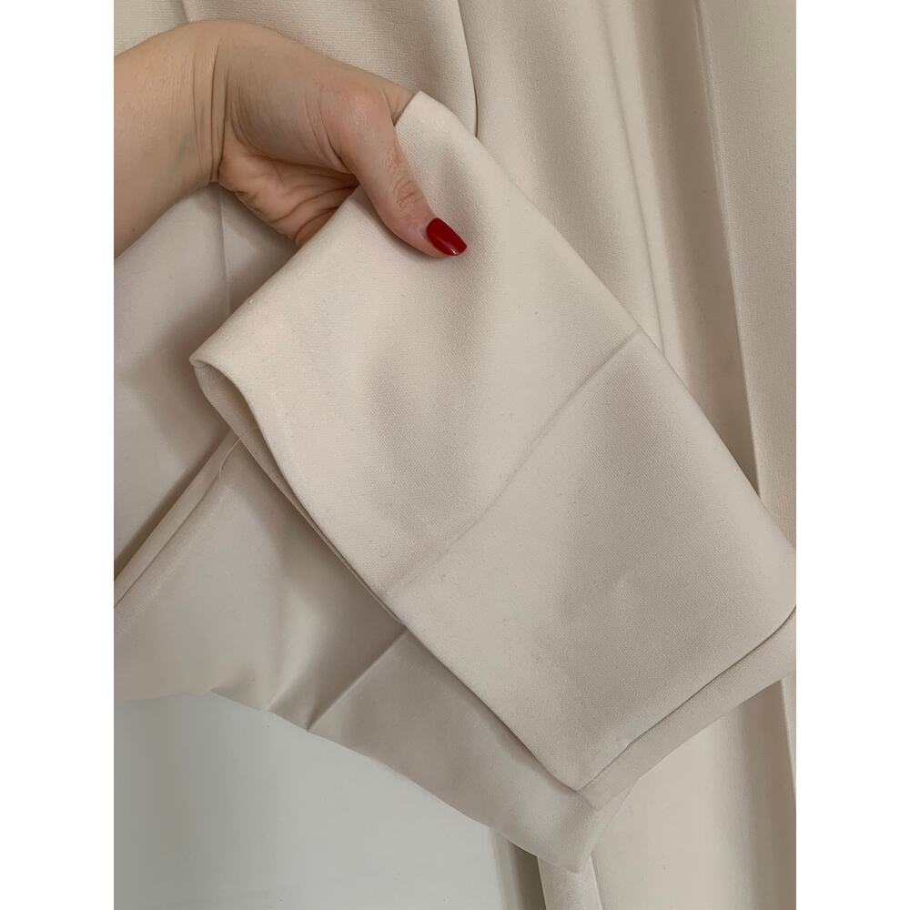 Classic Wide-Leg Cream Trousers - Picture 7 of 9